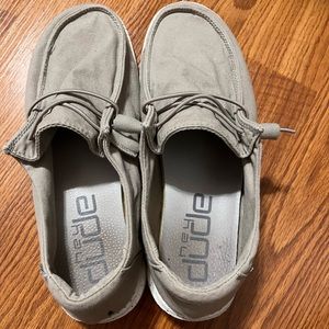 Hey Dudes, size 8, used condition, Grey